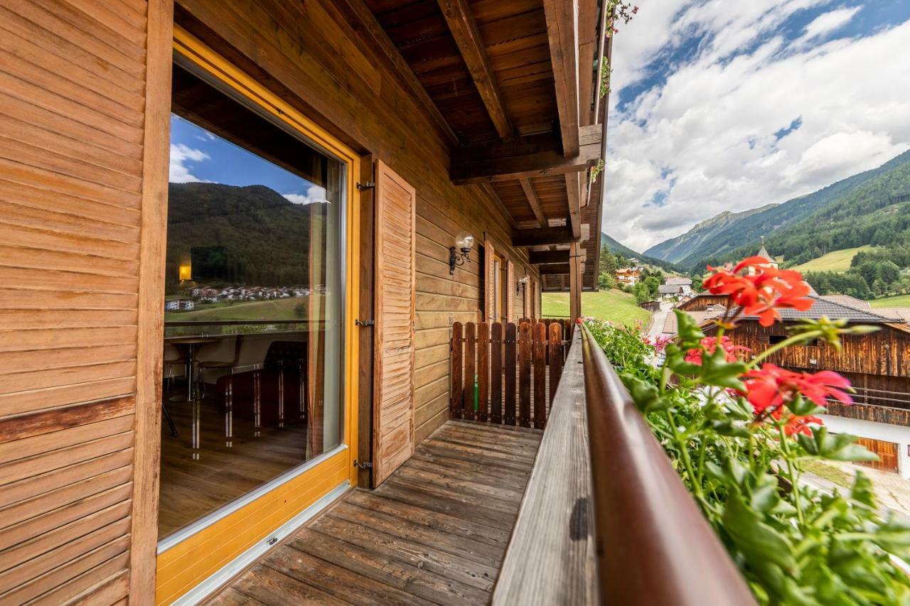 Hotel Rommisa Perca Exterior foto